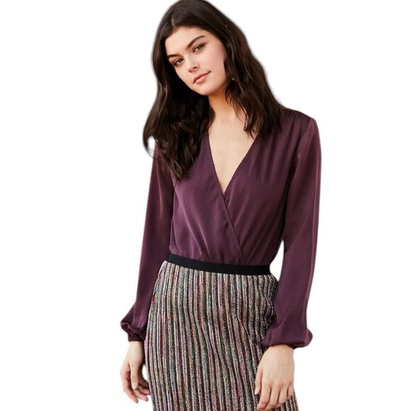 Urban Outfitters Out from Under Size Medium Burgundy Gigi Satin V-Neck Bodysuit - Picture 1 of 7